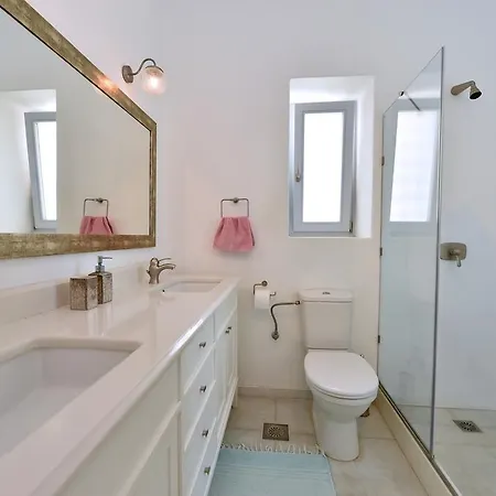 Kyma * Naousa (Paros)